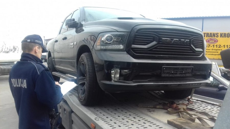 Policjanci odzyskali samochód wart ćwierć miliona złotych