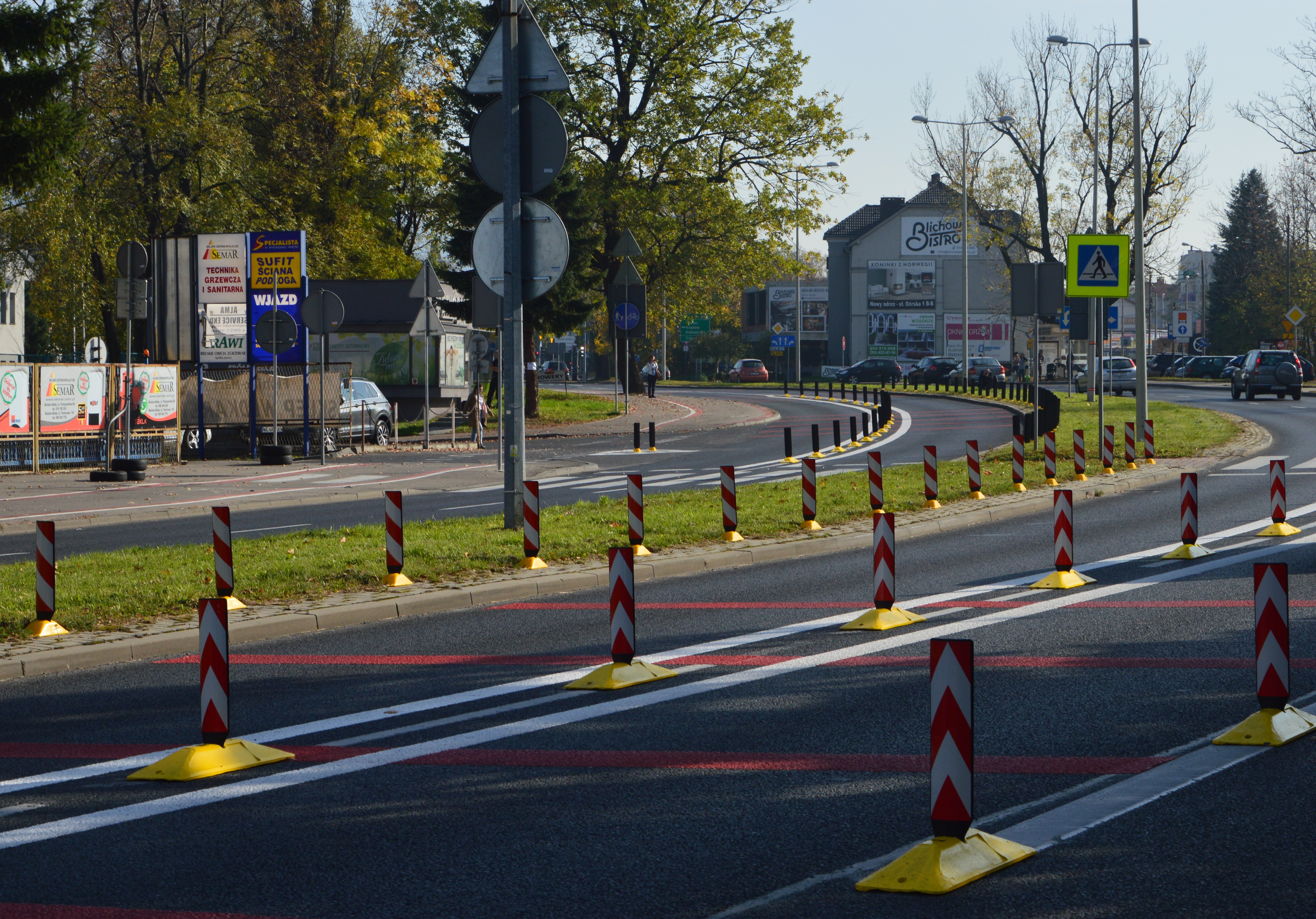 W Bielsku powstają specjalne zabezpieczenia. Mają chronić pieszych na pasach! [wideo]