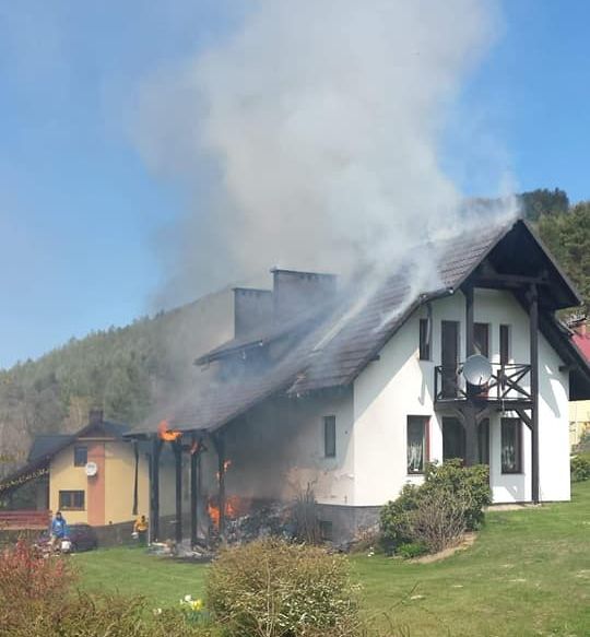 Strażacy opanowali pożar domu
