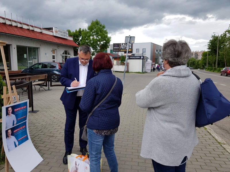 Ponad 2000 podpisów dla Trzaskowskiego w regionie bielskim