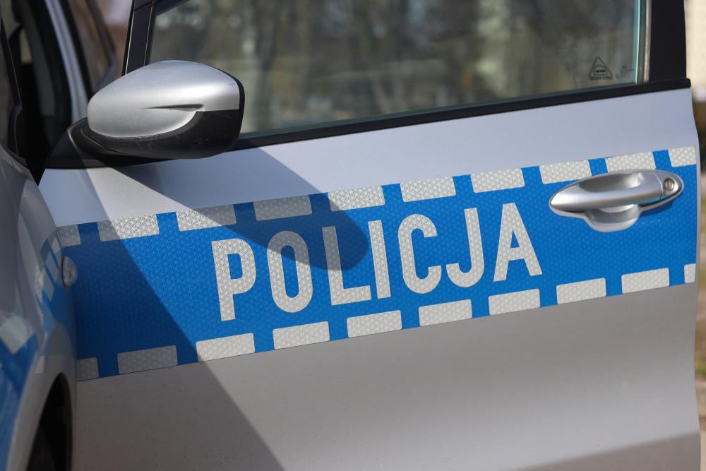 Policja zatrzymała mężczyznę, który wybił szybę w Zamku Sułkowskich