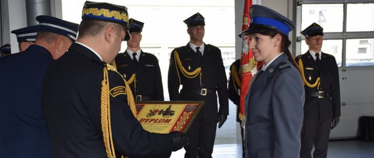 Policjantka z Jasienicy uhonorowana Dyplomem Komendanta Głównego PSP